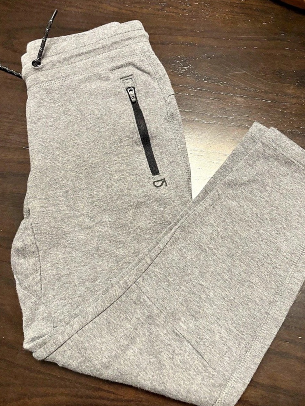 Boys - 3 pairs of GapFit Jogger Pants in Black & Gray Size Large